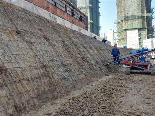 玛沁建筑边坡支护