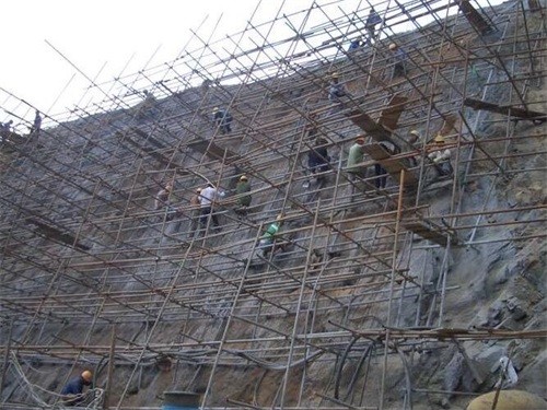 玛沁公路桩基检测