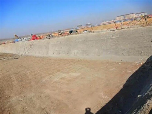 玛沁高铁桩基础建设